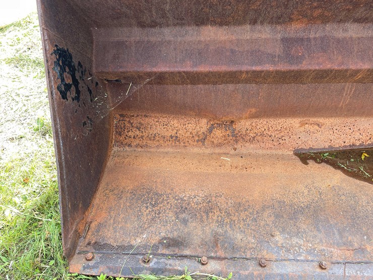 #1285-•-front-loader-bucket-attachment-image-11