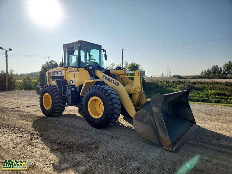 komatsu-wa250-image-4
