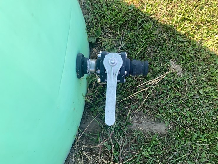 snyder-2500-fertilizer-tank-image-5