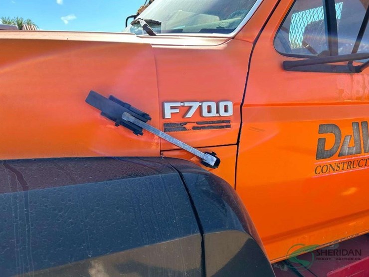 1991-ford-f700-image-2
