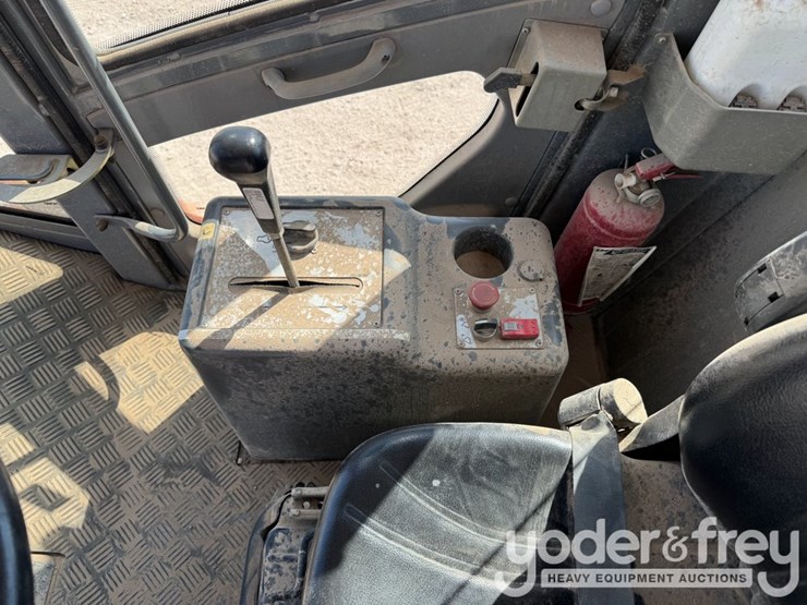 2018-xcmg-cv122pd-image-19
