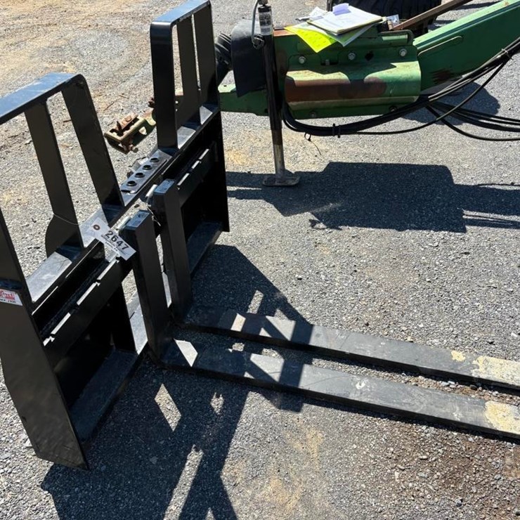 Kivel 48in Pallet Fork Attachment