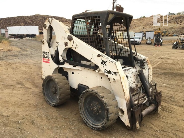 2003-bobcat-s250-image-2