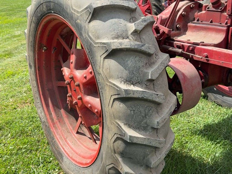 farmall-f-20-image-36