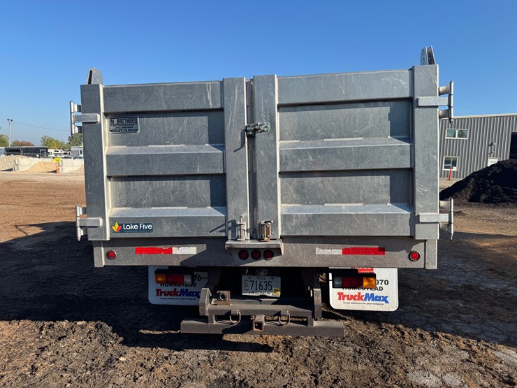 #3240-•-2020-mitsubishi-fuso-canter-truck-(has-wi-title)-(waukesha,-wi)-image-7