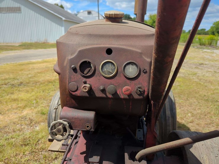 massey-harris-44d-special-image-16