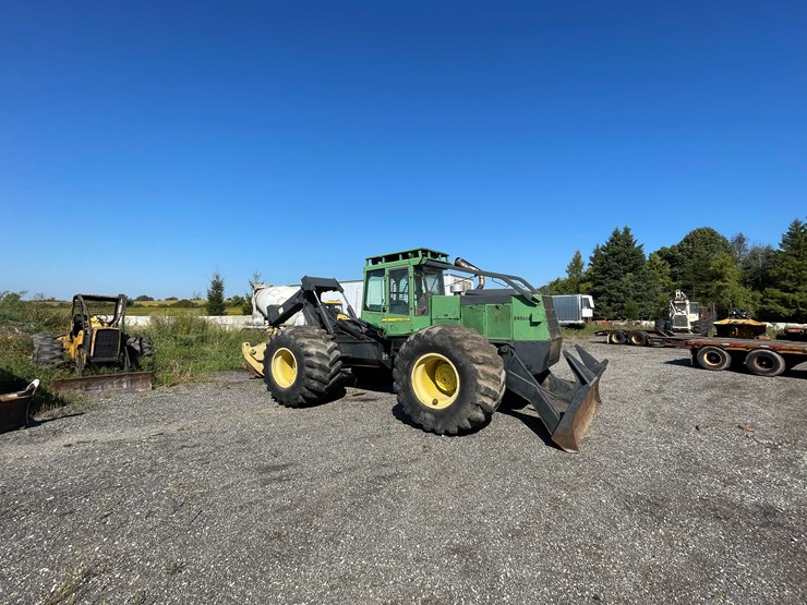 2000-john-deere-660-image-3