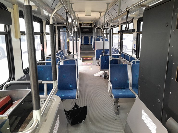 lot#---2007-new-flyer-c40lfr-transit-bus-image-7