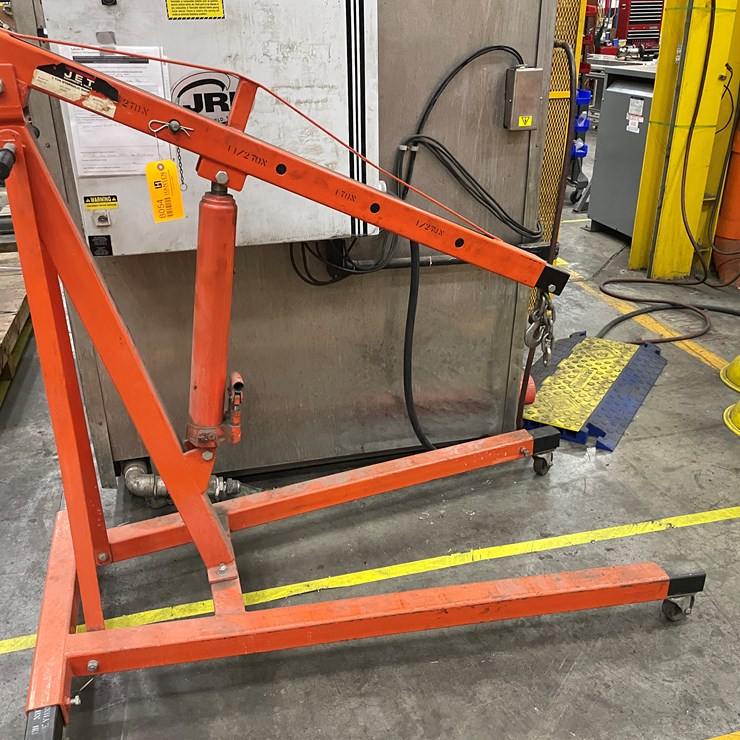 #8054 • Jet 2 Ton Hydraulic Engine Hoist