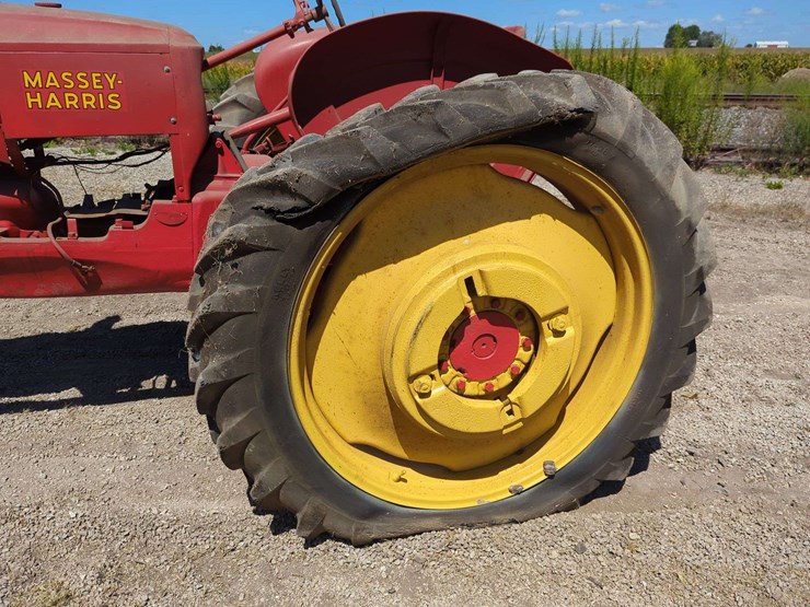 massey-ferguson-101-image-10