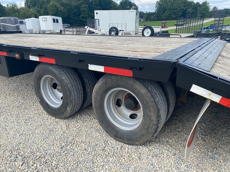 #3004-•-2013-corn-pro-30'-hydraulic-tail-gooseneck-trailer-(helenville,-wi)-(has-wi-title)-image-8