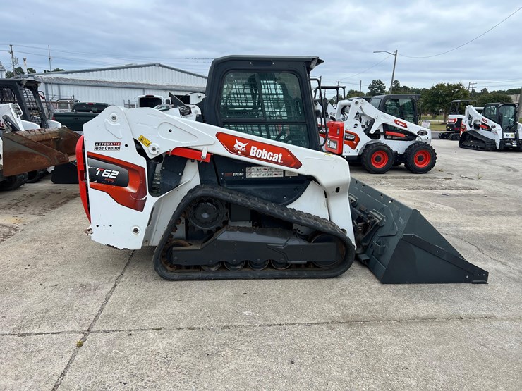 2023-bobcat-t62-image-8