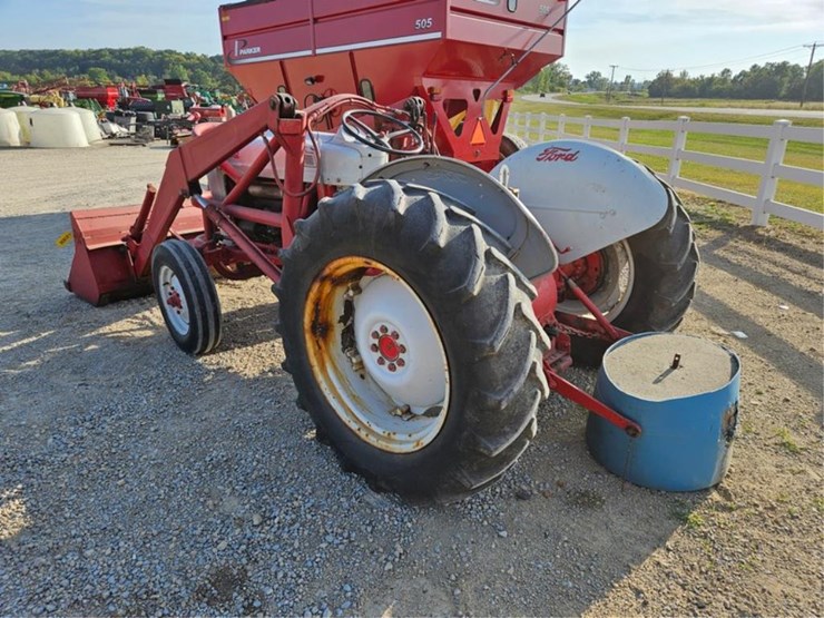 ford-800-image-3