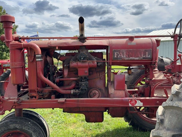 farmall-f-20-image-59
