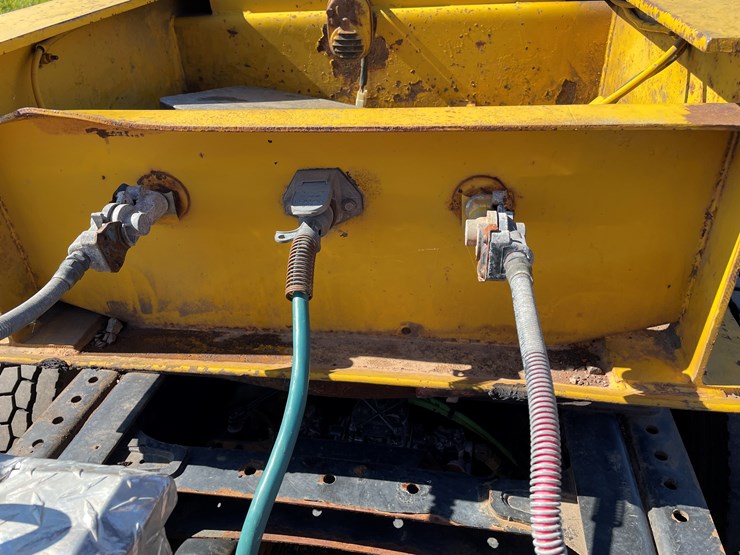 #3006-•-1986-eager-beaver-tandem-axle-lowboy-trailer-(has-wi-title)-(ashland,-wi)-image-9