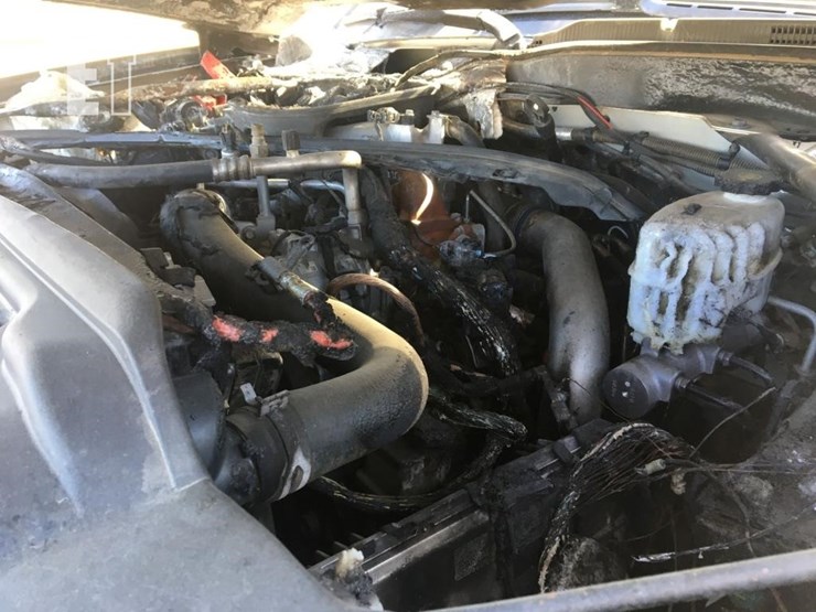 2016-chevrolet-silverado-image-9