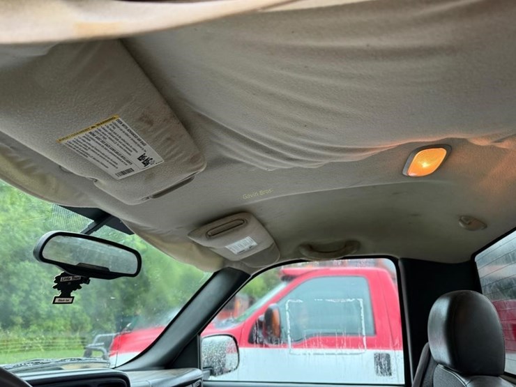 2006-chevy-silverado-1500-ls-truck-image-17
