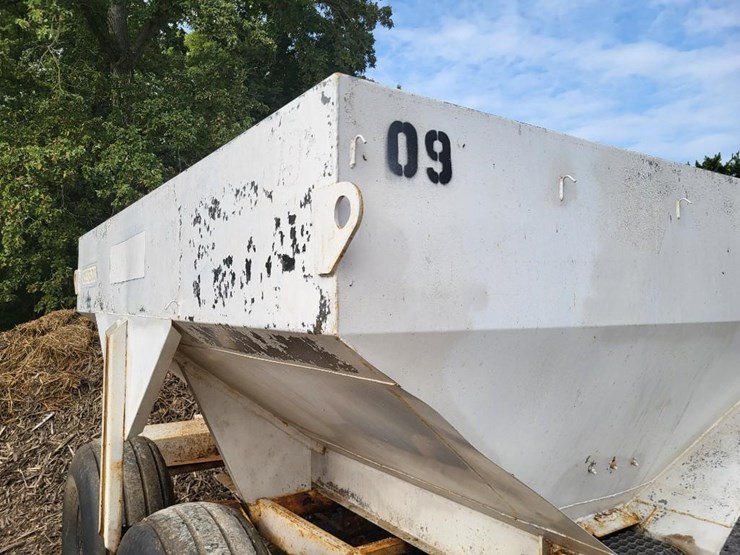 western-simonsen-n64l-tandem-axle-lime/fertilizer-spreader-image-31