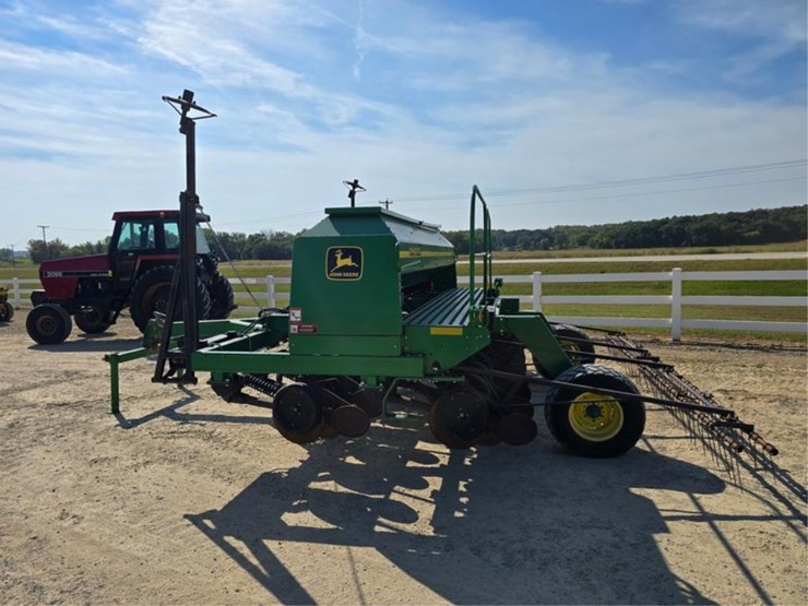 2022-john-deere-1590-image-2