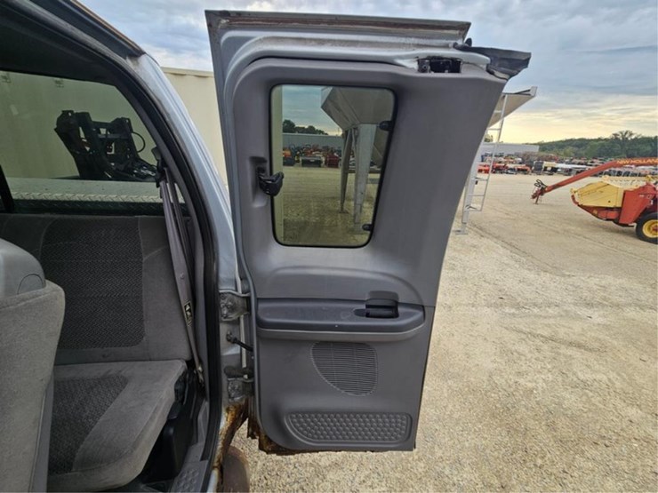 2001-ford-f250-image-11