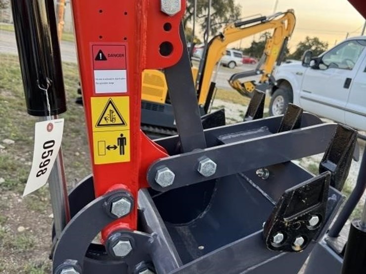 cf-industries-mx15rx,-mini-excavator,-gas-engine,-image-2