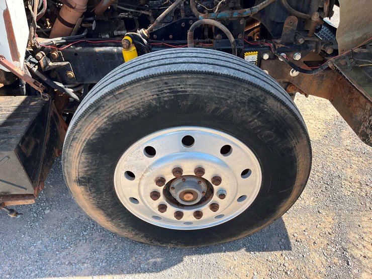 1994-mack-rd688s-image-12