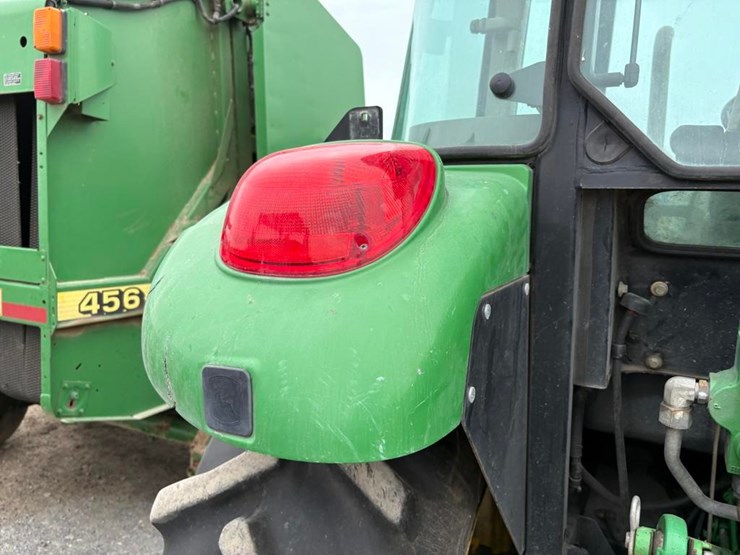 2012-john-deere-5083e-image-14