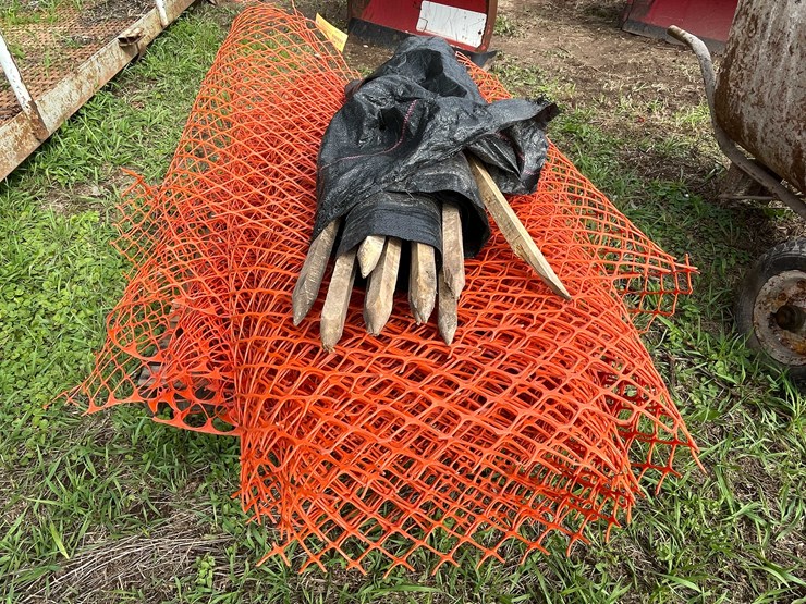 #1318-•-pallet-of-fencing-image-2