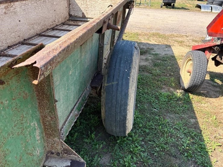 badger-manure-spreader-image-7