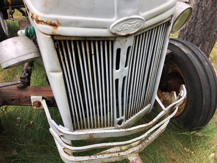 ford-8n-image-39