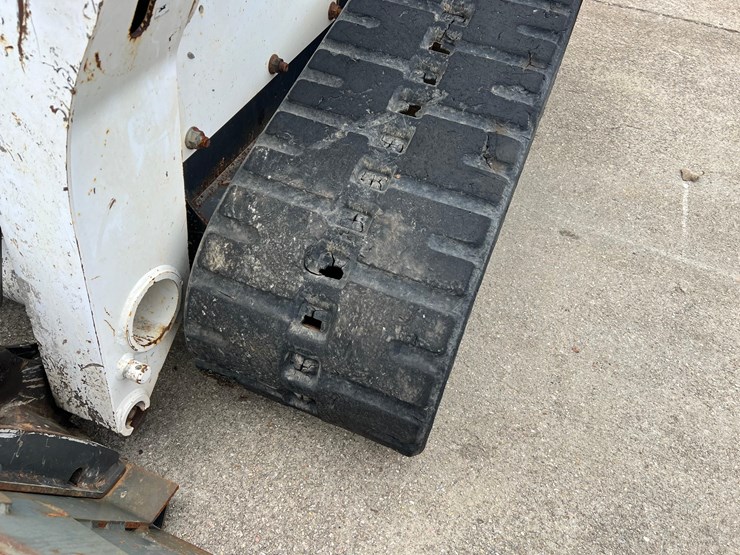 2019-bobcat-t630-image-10