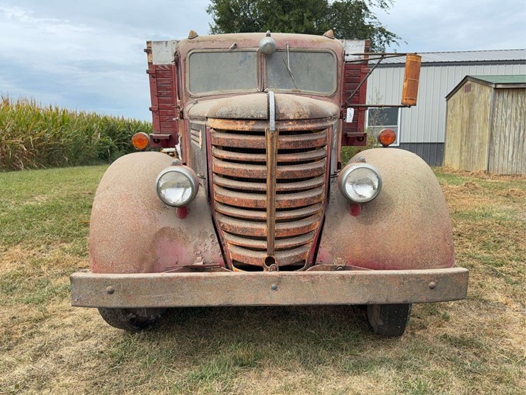 federal-grain-truck-image-4
