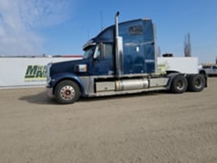 2003-freightliner-coronado-132-image-5