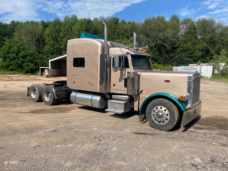 2004-peterbilt-379-image-7