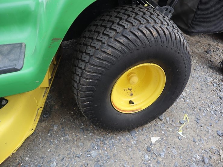 john-deere-x300-image-12