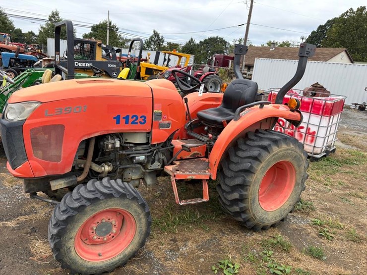 kubota-l3901-image-2