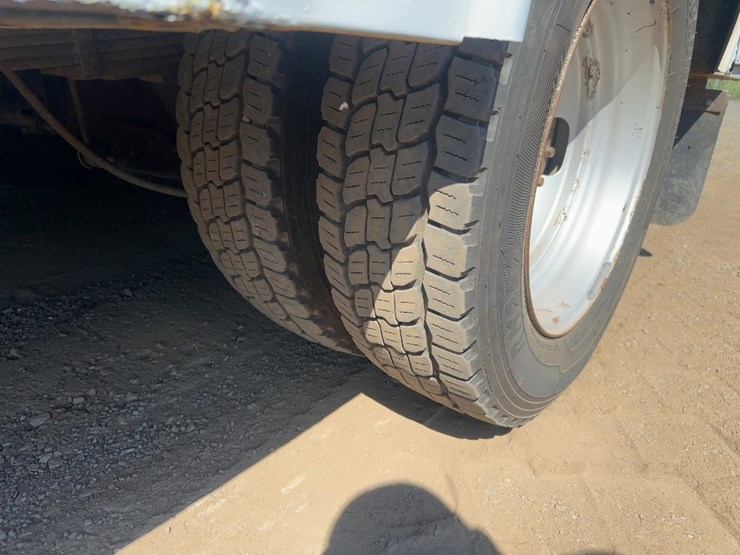 2012-dodge-ram-5500-image-10