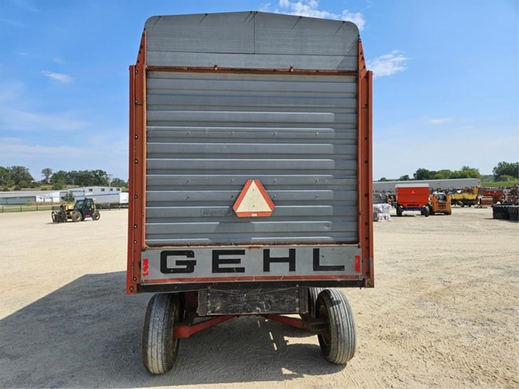 gehl-970-image-4