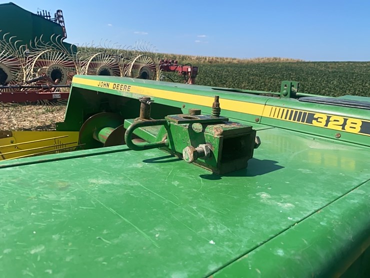john-deere-328-image-27