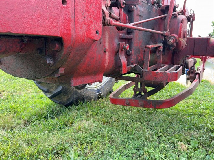 farmall-400-image-63
