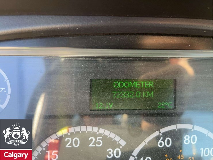 2018-freightliner-114sd-image-25