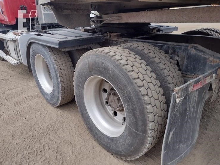 2012-mack-pinnacle-cxu613-image-33