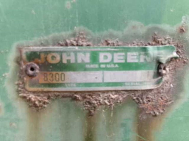 john-deere-8300-image-18