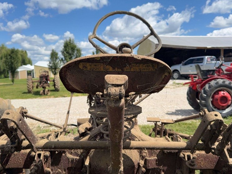 farmall-f-20-image-28