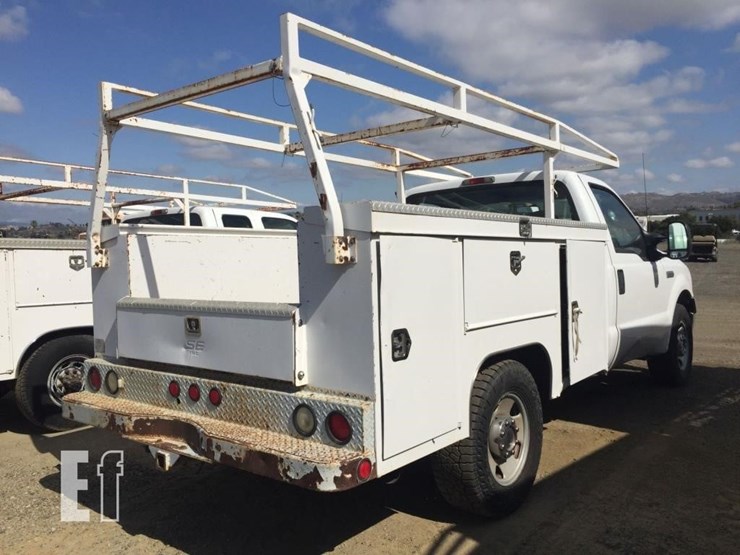 2005-ford-f250-xl-image-3