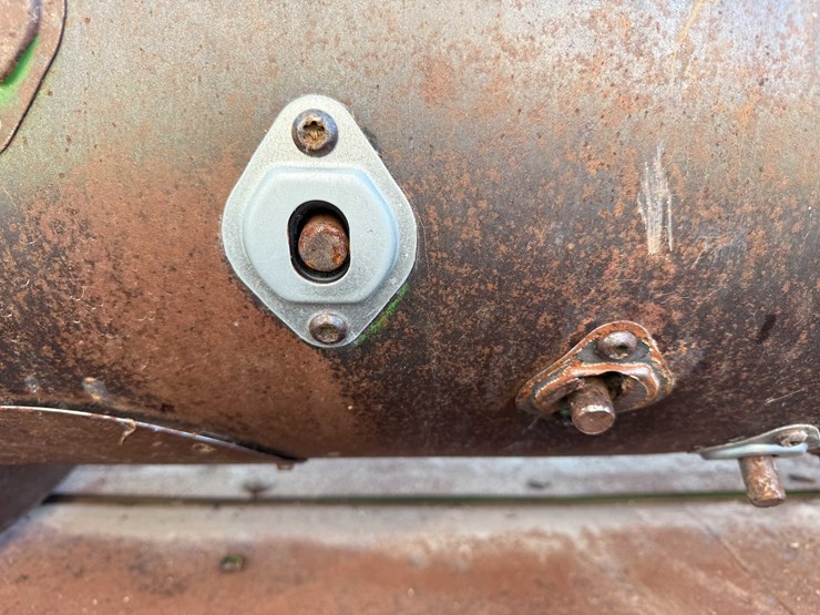 john-deere-216-image-18