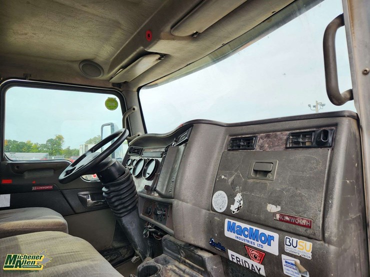 2009-kenworth-t370-image-30