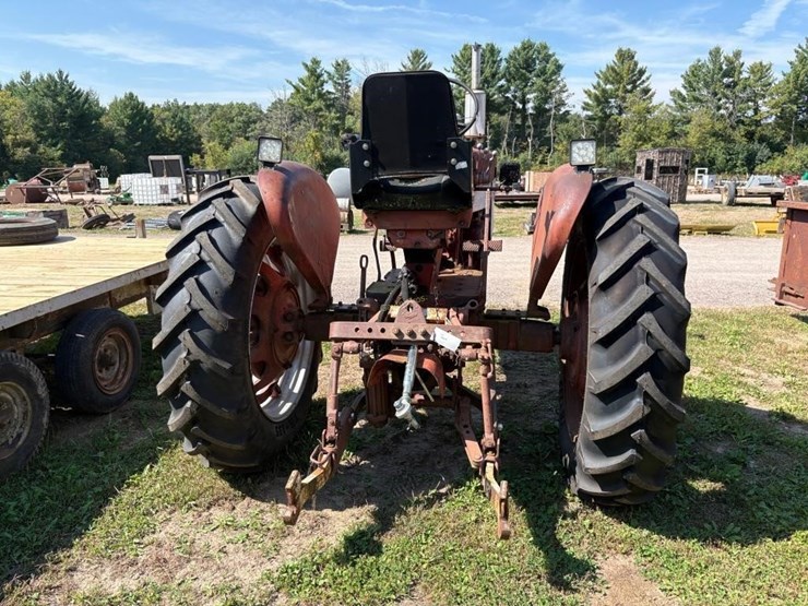 farmall-460-tractor-image-7