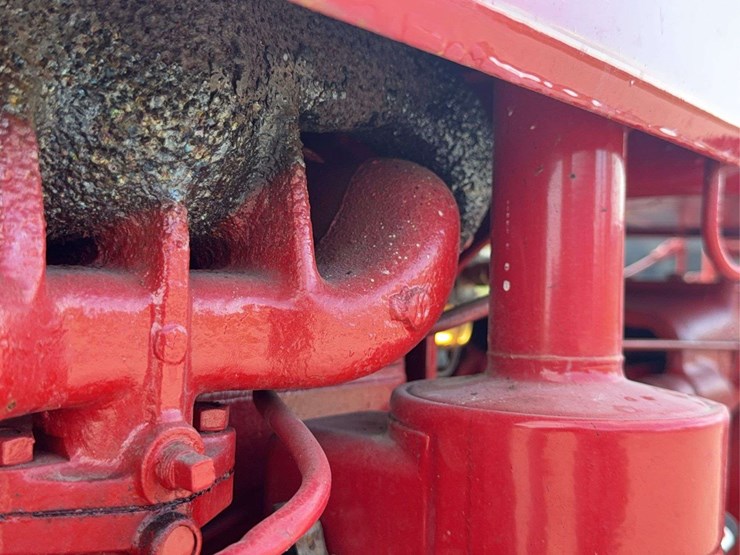farmall-140-with-belly-mower-image-70
