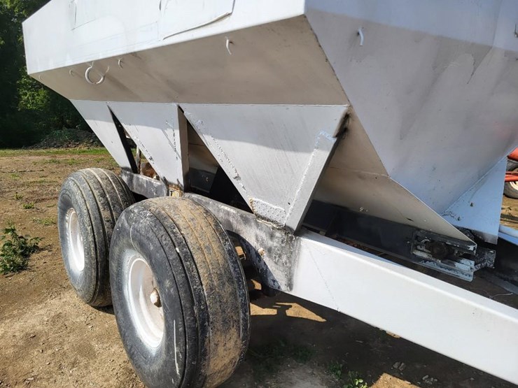 wilmar-6-ton-tandem-axle-lime/fertilizer-spreader-image-32